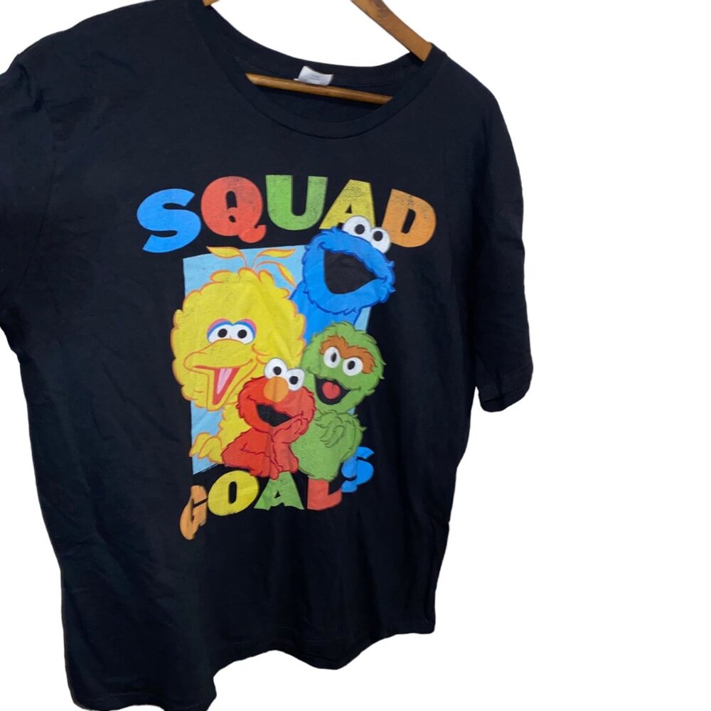 Sesame Street Squad Goals Tshirt 2XL Black